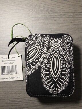 NWT Vera Bradley Blanco Bouquet Travel Pill Organizer Weekly Medication Case